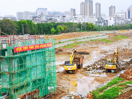 汛期襲來(lái)，這支鐵軍在譜寫風(fēng)雨戰(zhàn)歌