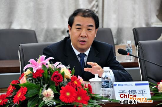 孟振平談國有企業(yè)：要扛起國企政治責(zé)任，旗幟鮮明講政治