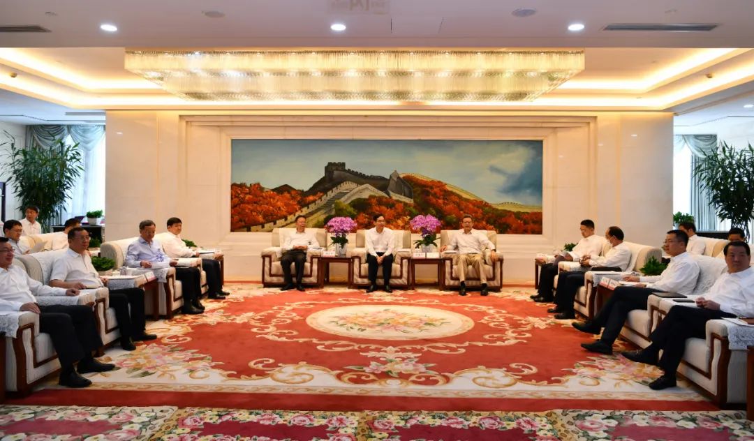 國(guó)家電投與中國(guó)建材集團(tuán)、中國(guó)鐵建舉行三方會(huì)談