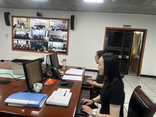 國慶我在崗，服務(wù)不打烊