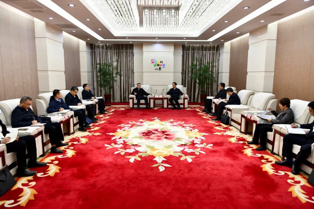 大唐山東發(fā)電公司黨委書記、董事長趙永力拜會菏澤市委副書記、市長張倫