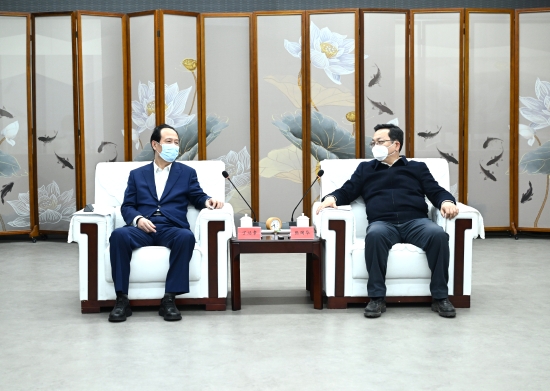 丁焰章與雄安新區(qū)黨工委書記、管委會主任張國華會談