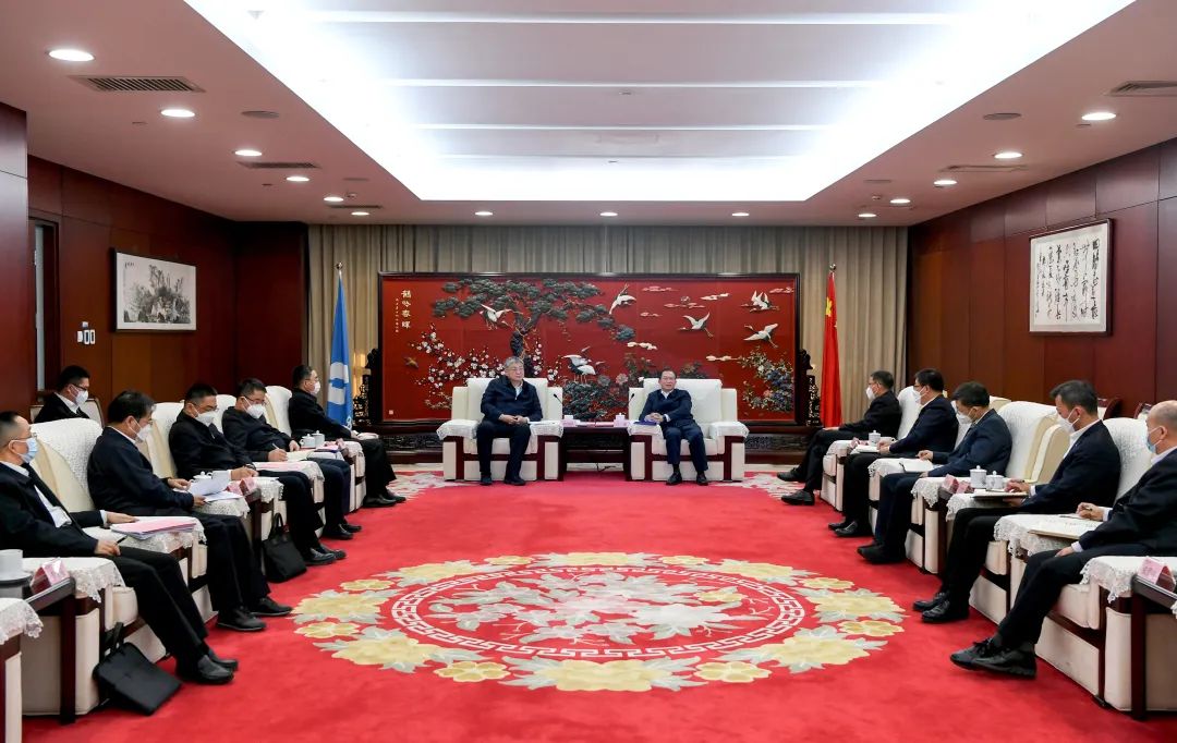 中國華電黨組書記、董事長江毅會見國家能源集團(tuán)黨組書記、董事長劉國躍