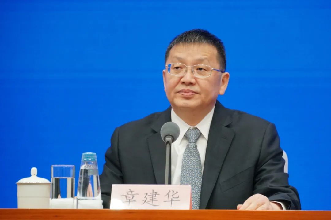 國家能源局長： 聚焦全國統(tǒng)一電力市場體系，做好市場建設(shè)和市場監(jiān)管工作