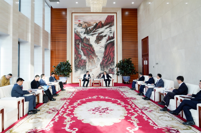 中國(guó)能建黨委書記、董事長(zhǎng)宋海良與臨沂市委書記任剛座談