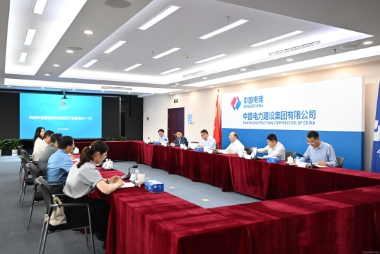 中國(guó)電建黨委常委、副總經(jīng)理徐鵬程與漳龍集團(tuán)黨委書記、董事長(zhǎng)吳子毅會(huì)談