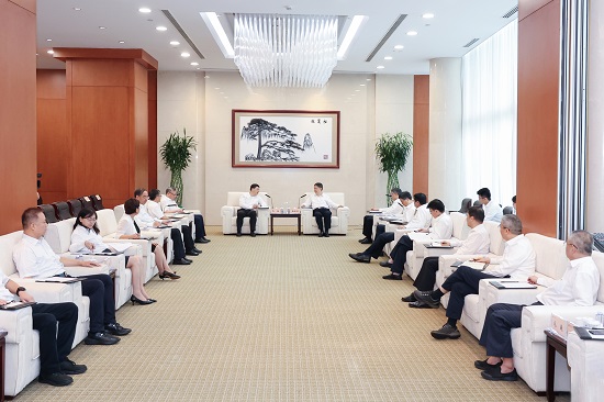 華能集團(tuán)黨組書記、董事長溫樞剛會(huì)見山西省委常委、太原市委書記韋韜