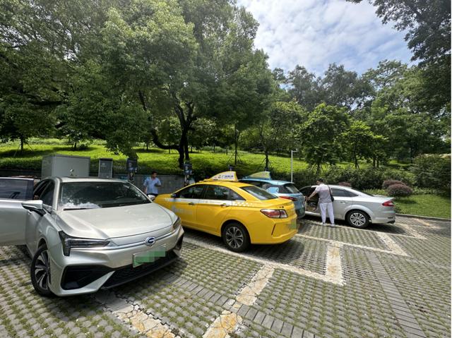 調(diào)查丨多地充電樁電價漲幅20%以上，分時電價與行業(yè)競爭多方博弈