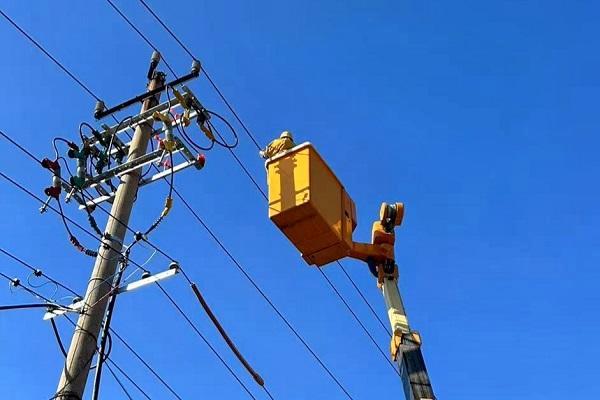 國網泰安供電公司“能帶不?！敝坞娋W安全防線