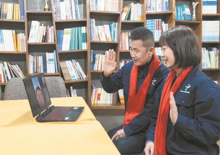 紅船精神代代傳 優(yōu)化服務(wù)促發(fā)展——記“國網(wǎng)楷?！眹译娋W(wǎng)浙江電力(嘉興)紅船共產(chǎn)黨員服務(wù)隊(duì)