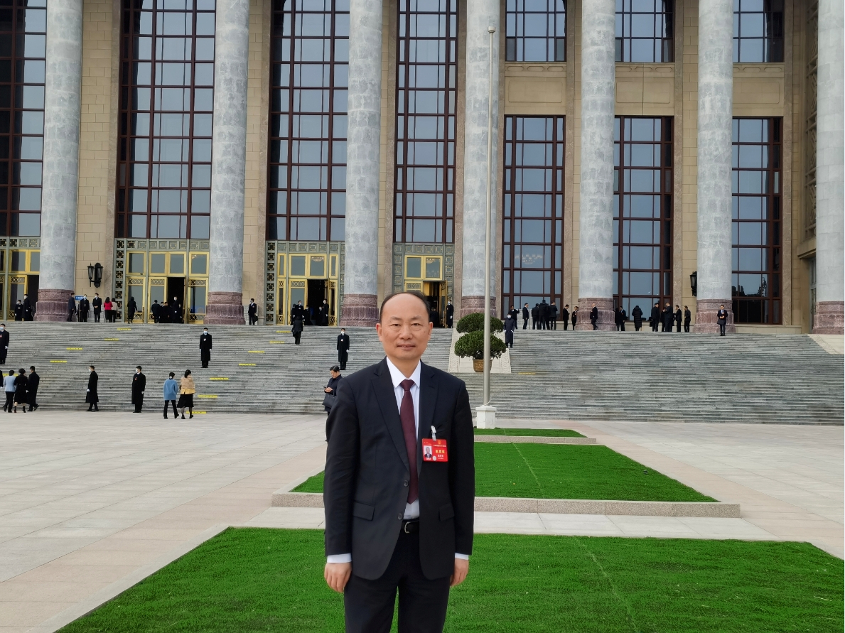 【兩會好聲音】全國人大代表，中石化鎮(zhèn)海煉化董事長、黨委書記莫鼎革：踐行“雙碳”戰(zhàn)略，發(fā)展可持續(xù)航空燃料