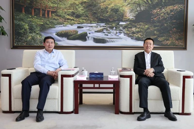 陜煤集團黨委書記、董事長張文琪會見中鐵十八局集團黨委書記、董事長閆廣天一行