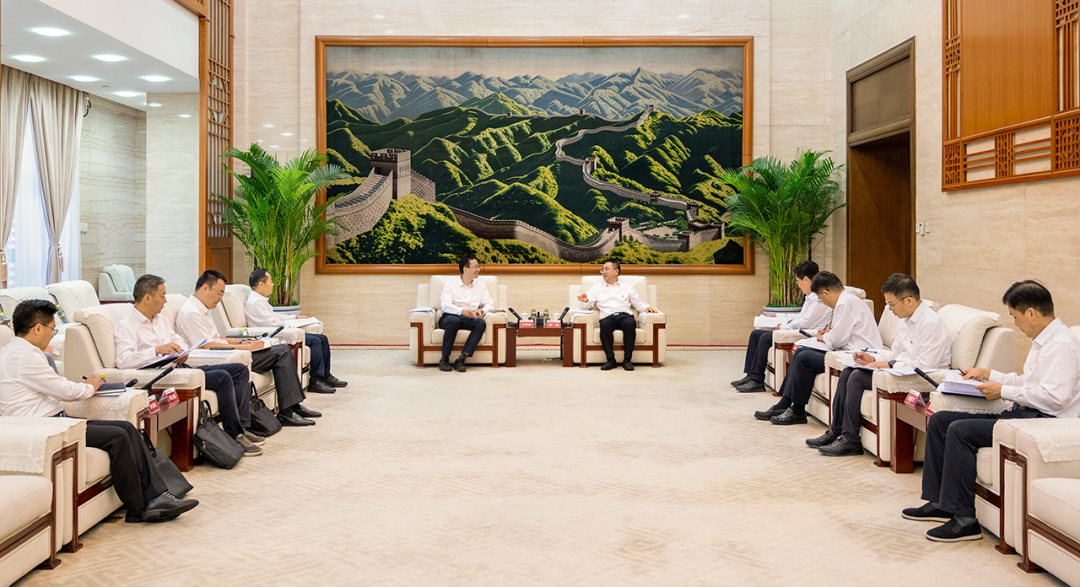 大唐集團(tuán)有限公司黨組書記、董事長(zhǎng)鄒磊與宜賓市委書記方存好會(huì)談
