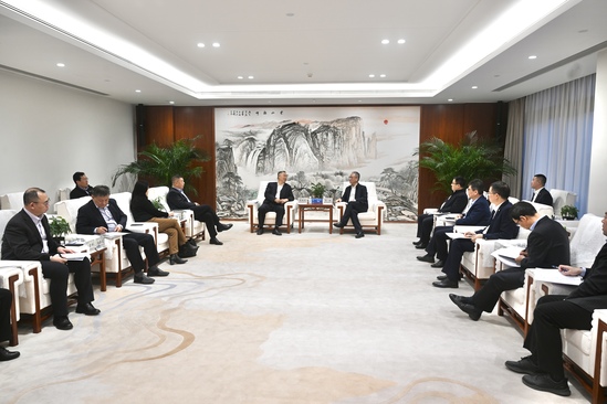 中國電建黨委副書記、總經(jīng)理王斌與中國機電商會黨委書記、會長張鈺晶舉行會談