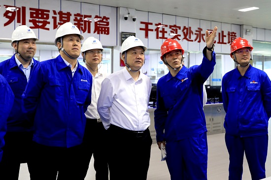 中國華能集團(tuán)董事長溫樞剛到鶴崗電廠、伊春熱電督導(dǎo)調(diào)研生態(tài)環(huán)保及安全生產(chǎn)工作