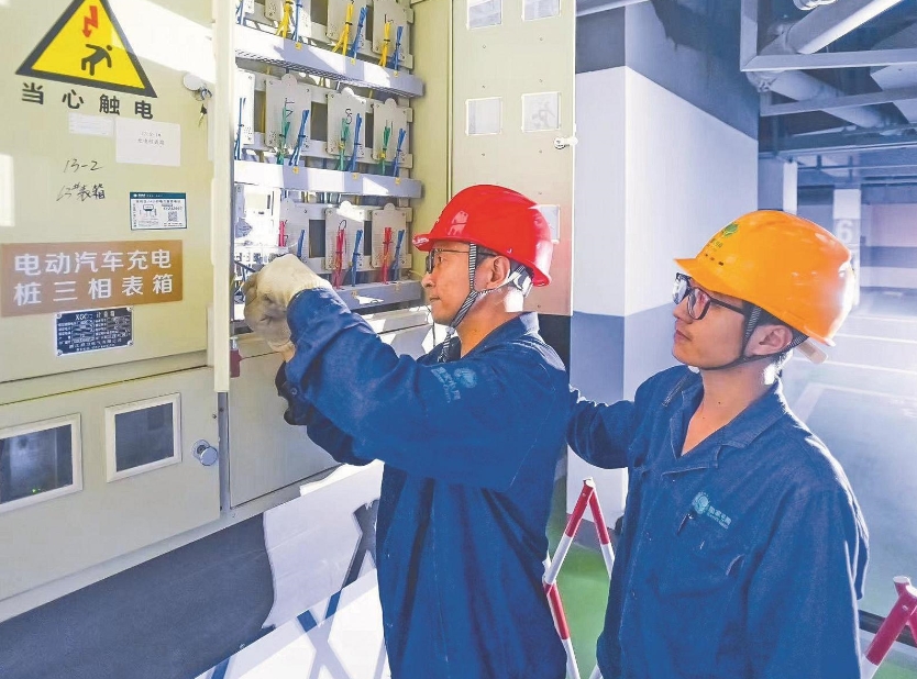 于洪波：讓配電網(wǎng)線路“零閃?！? width=